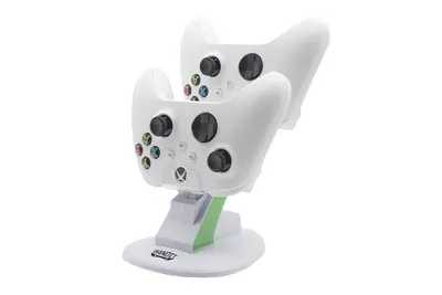 BANDIT Xbox Series X & S - Fehér töltőállomás + 2 db 1400mAh akkumulátor
