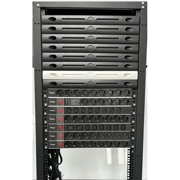 Equip Hálózati Elosztó - 333286 (C14, 8 Schuko, Rack 1U, 1,8m kábel, fekete) – 7. kép