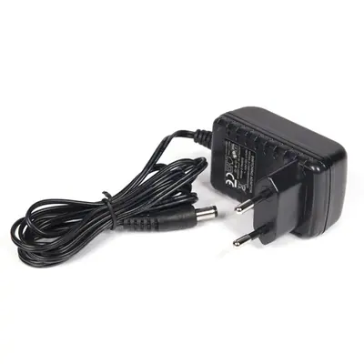 Club 3D Switch - CSV-1370 (HDMI 2.0, 4K60HZ, 4 Port, IR távvezérlővel)