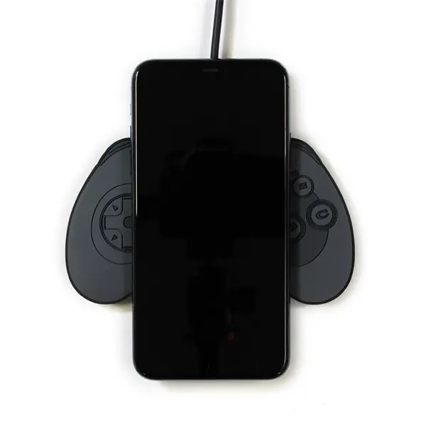 NUMSKULL SEGA Saturn Kontroller 10W Vezeték Nélküli Töltőpad – 2. kép