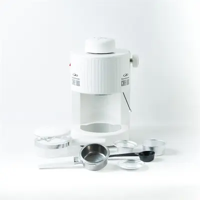 Szarvasi SZV-620 Cafe Lux presszókávéfőző, fehér, 800W, 3,04 bar nyomás, 0,4L víztartály, gőzfúvóka – 2. kép
