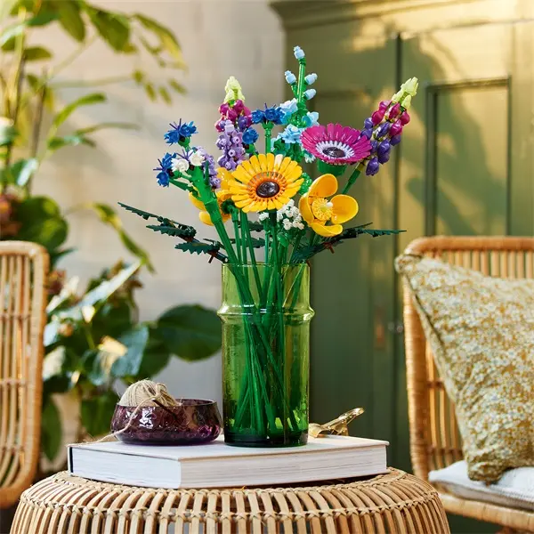 LEGO® Botanicals Vadvirág-csokor építőkészlet 10313 – 5. kép