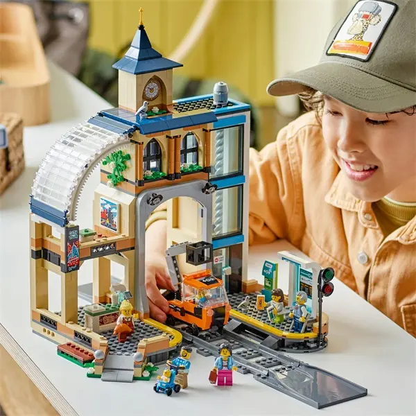 LEGO® City Központi pályaudvar, egy készlet az építőjátékok rajongóinak 60469 – 5. kép