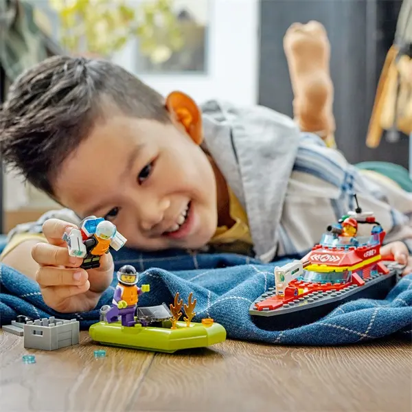 LEGO® City Tűzoltóhajó 60373 – 6. kép
