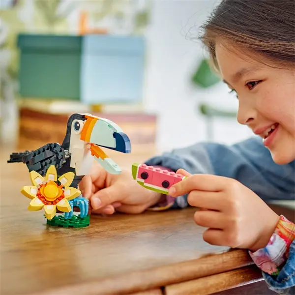 LEGO® Creator 3 az 1-ben Vadállatok: Trópusi tukán, figurát tartalmazó játékkészlet 31173 – 6. kép