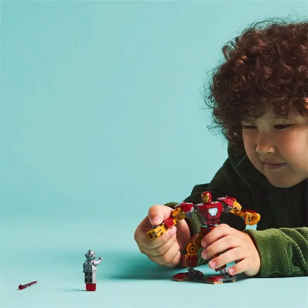 LEGO® | Marvel Vasember robot vs. Ultron, megépíthető szuperhősfigurát tartalmazó játékkészlet 76307 – 5. kép