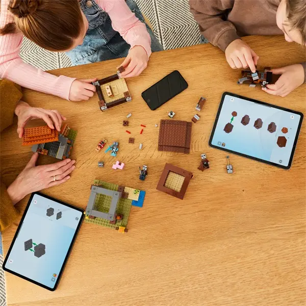 LEGO® Minecraft® A Fosztogató őrtorony és a Romboló, gamer építőjáték és ajándék 21278 – 4. kép