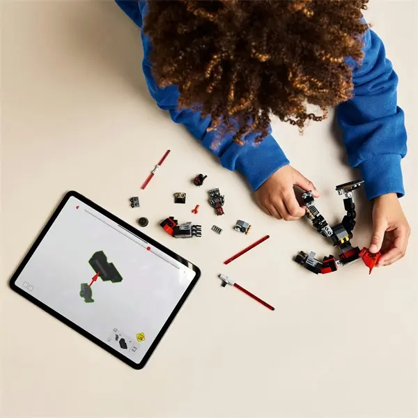LEGO® Star Wars™ A klónok háborúja Darth Maul™ Mech, építőjáték gyerekeknek 75411 – 4. kép