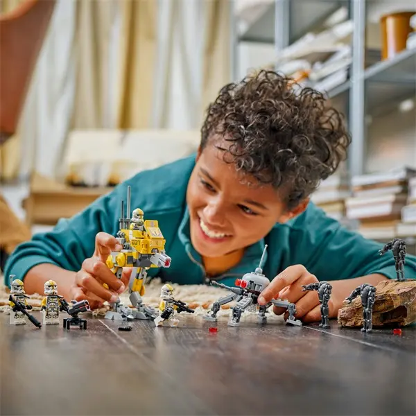 LEGO® Star Wars™ 327. klónkatonák harci csomag, ajándékszett 75431 – 5. kép