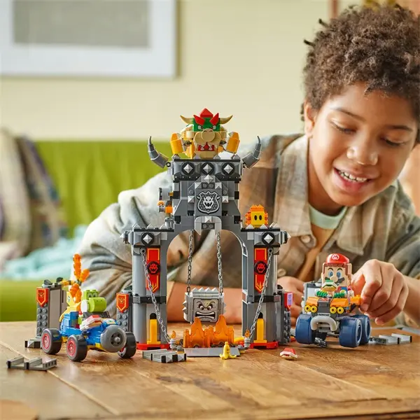 LEGO® Super Mario™ Mario Kart™ – Bowser kastélya, játék 72039 – 5. kép