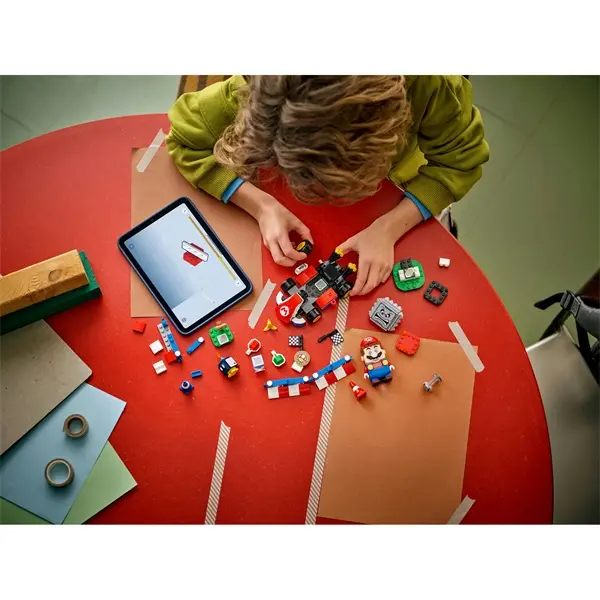 LEGO® Super Mario™ Mario Kart™ – Interaktív LEGO® Mario™ és Standard Kart 72043 – 4. kép