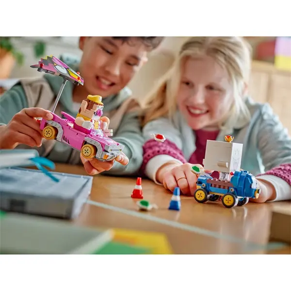 LEGO® Super Mario™ Mario Kart™ – Wario és King Boo figurák, plusz 2 gokart 72038 – 5. kép