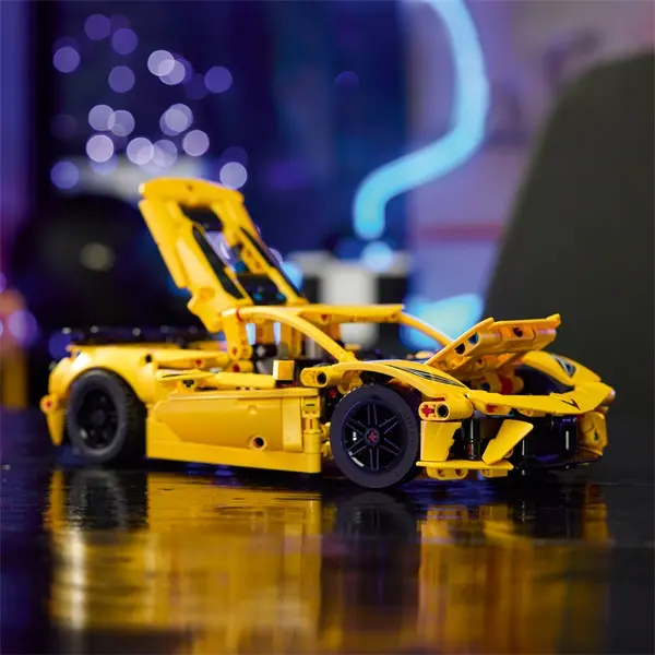 LEGO® Technic Chevrolet Corvette Stingray, autómodell-készlet, járműves játék 42205 – 7. kép