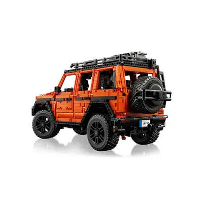 LEGO® Technic Mercedes-Benz G 500 PROFESSIONAL Line 42177 – 2. kép