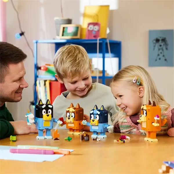 LEGO® Bluey: Bluey családja kockákból 11217 – 6. kép