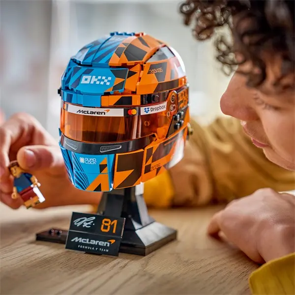 LEGO® Edition Sports Oscar Piastri Mclaren sisak 43017 – 6. kép