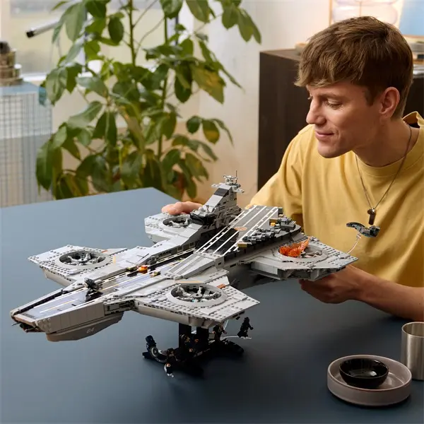 LEGO® Super Heroes Marvel S.H.I.E.L.D. Helicarrier 76354 – 5. kép
