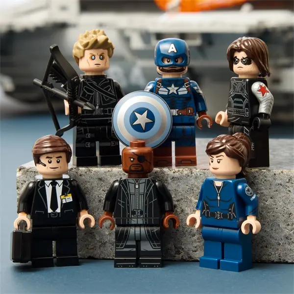 LEGO® Super Heroes Marvel S.H.I.E.L.D. Helicarrier 76354 – 7. kép