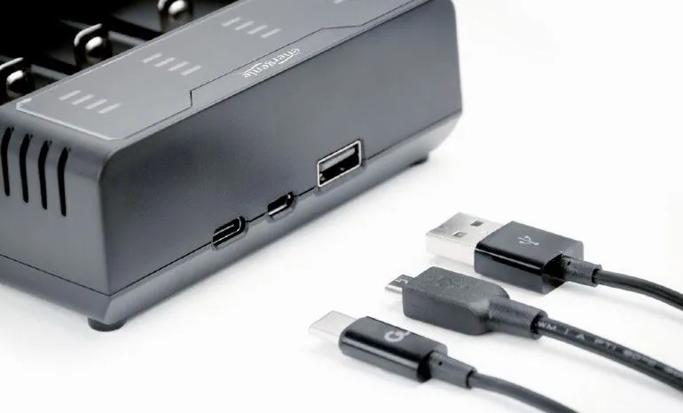 Gembird BC-USB-02 Ni-MH + Li-ion Fast Battery Charger Black – 3. kép