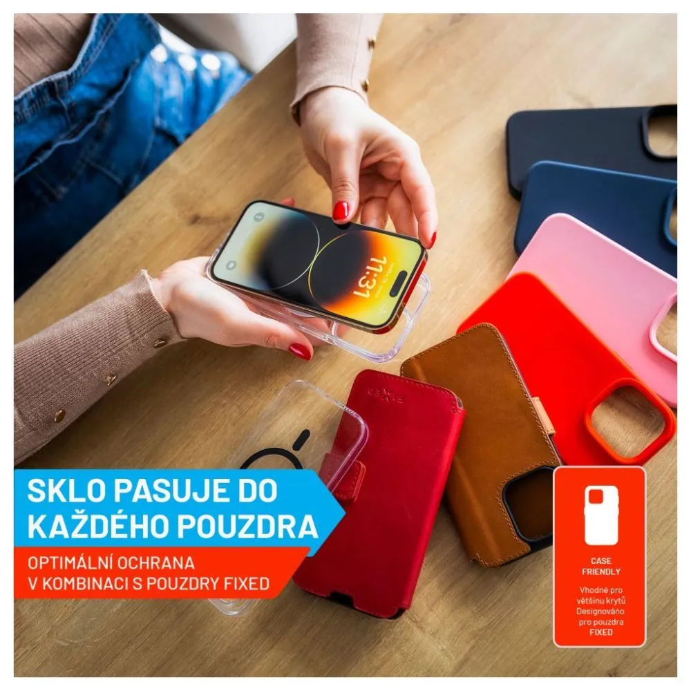 FIXED teljes képernyőt védő 2,5D edzett üveg aplikátorral Apple iPhone 15 Plus készülékhez, fekete – 11. kép