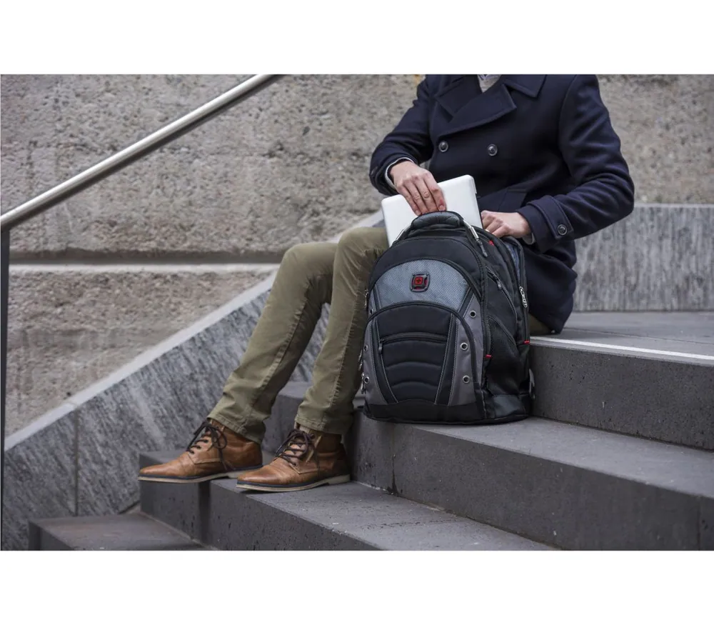 Wenger Synergy Laptop Backpack with Tablet Pocket 16" Black – 8. kép