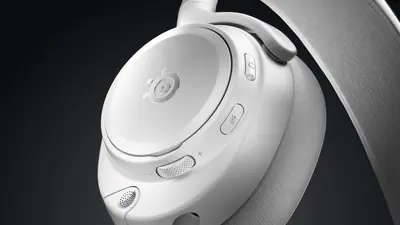 Steelseries Arctis Nova Pro Omni Wireless Bluetooth Gaming Headset White – 2. kép