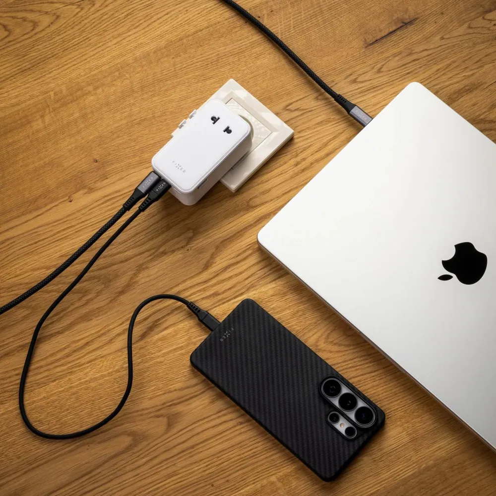 FIXED Ultravékony utazóadapter 45W EU, UK, USA/AUS 3xUSB-C PD 45W, fehér – 2. kép