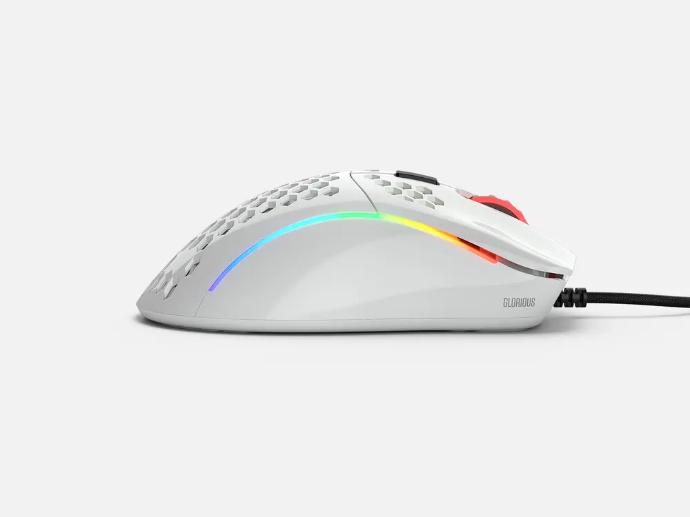 Glorious Gaming Model D- RGB USB optikai egér fényes fehér GLO-MS-DM-GW – 3. kép