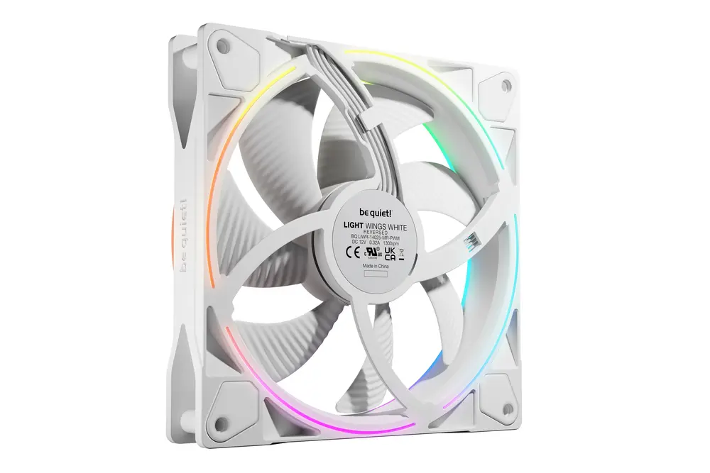 Be Quiet! Cooler 14cm - LIGHT WINGS 140mm PWM Reverse White (RGB, 1300rpm, 25,5dB, fehér) – 4. kép