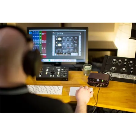 ifi ZEN One Studio 2.0 32-bit USB 3.0 B; Bluetooth 5.1™, SPDIF DAC – 6. kép