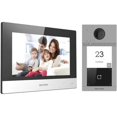 Hikvision IP kaputelefon szett - DS-KIS604-S (DS-KV8113-WME1, DS-KH6320-WTE1, DS-3E0105P-E/M, 16GB microSD kártya)