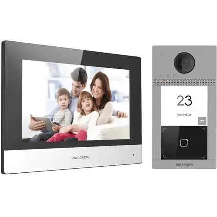 Hikvision IP kaputelefon szett - DS-KIS604-S (DS-KV8113-WME1, DS-KH6320-WTE1, DS-3E0105P-E/M, 16GB microSD kártya)